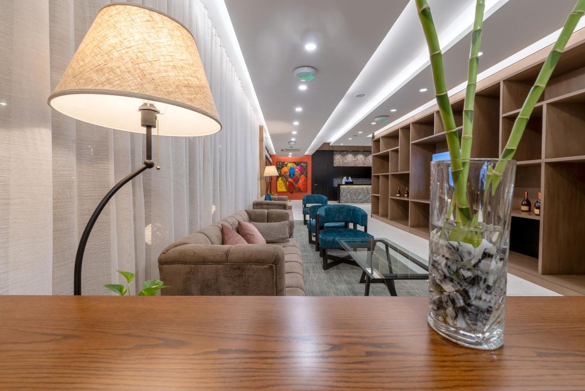 Eden Gardens Hotel Аккра Экстерьер фото