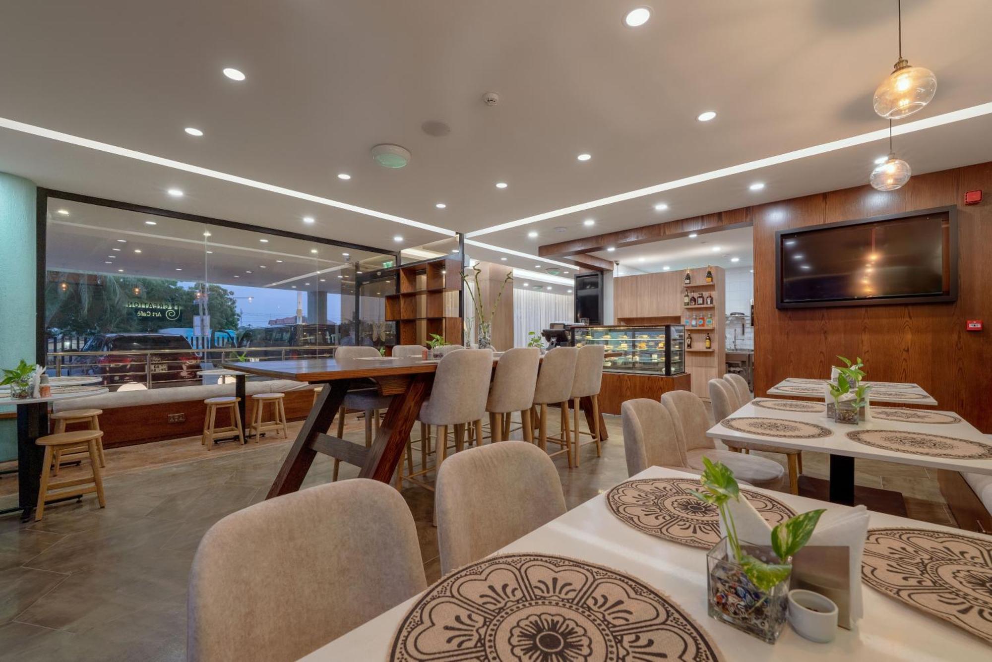 Eden Gardens Hotel Аккра Экстерьер фото